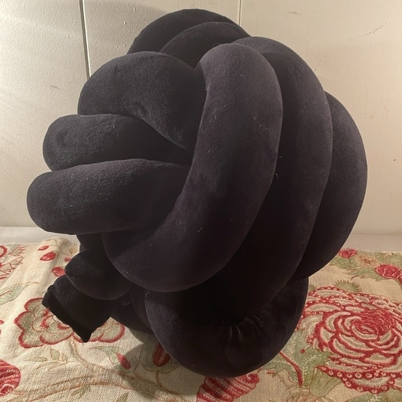 Knotted Black Throw Toss Interesting Pillow - Picture 2 of 7